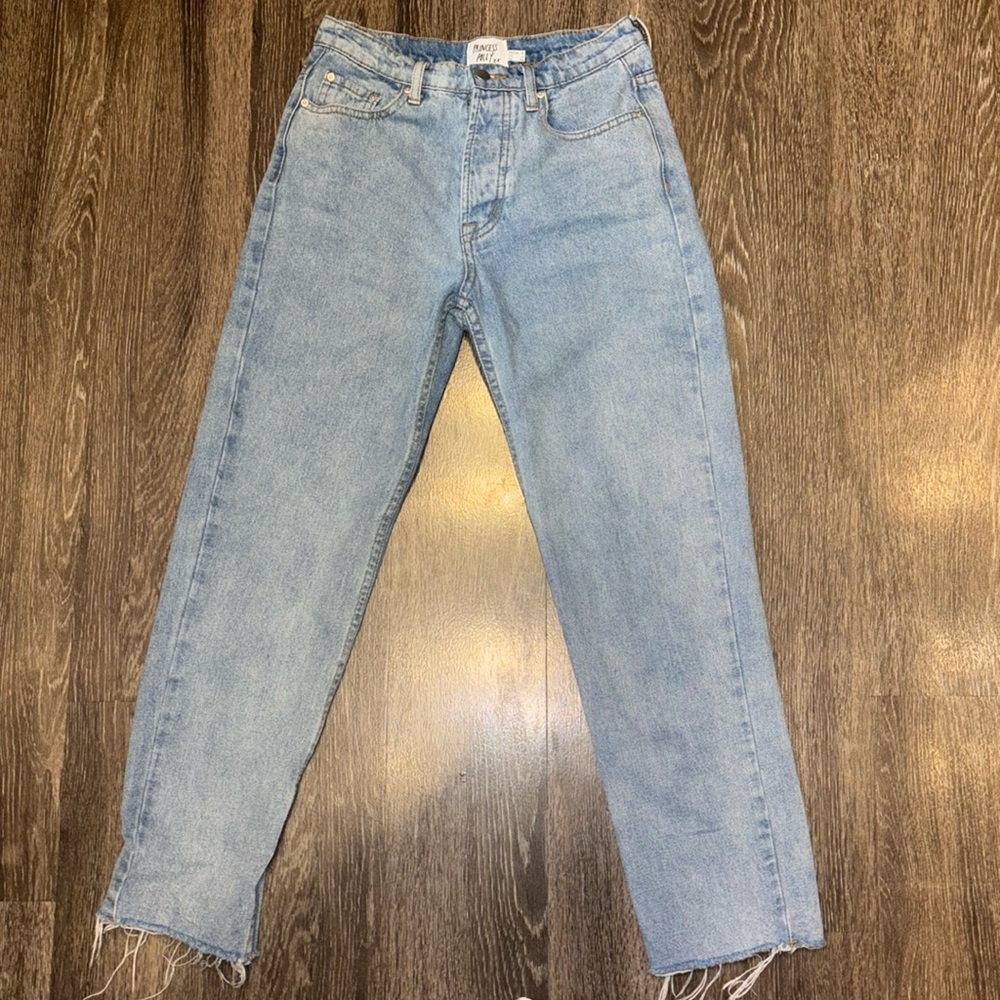 SOLD Like New Princess Polly Light Wash Jeans